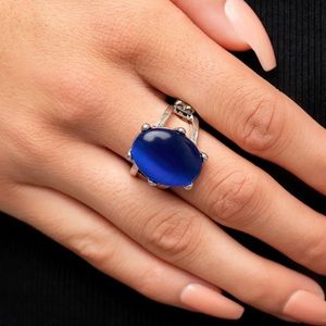 New in packaging Paparazzi ring